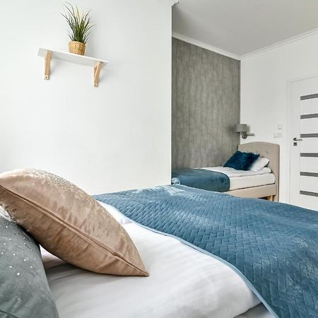 Old Town Ltc - Apartments Starowka Szeroka 格但斯克 外观 照片