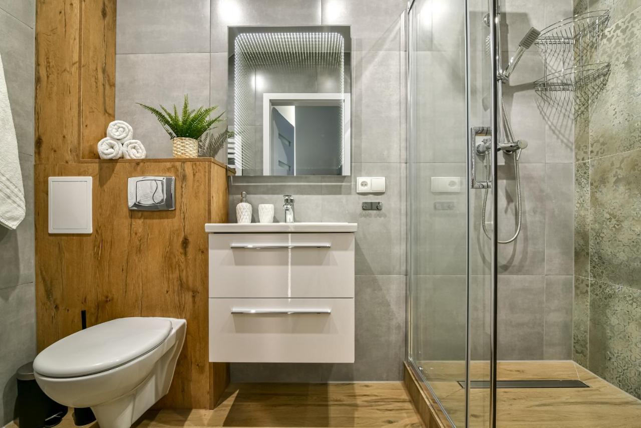 Old Town Ltc - Apartments Starowka Szeroka 格但斯克 外观 照片