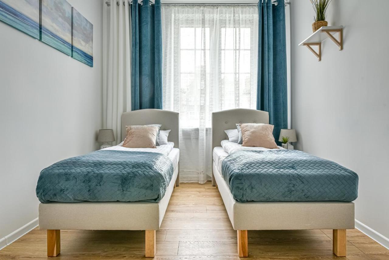 Old Town Ltc - Apartments Starowka Szeroka 格但斯克 外观 照片