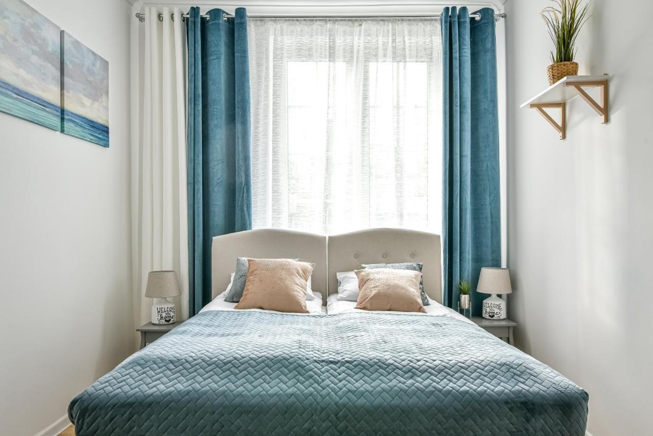 Old Town Ltc - Apartments Starowka Szeroka 格但斯克 外观 照片