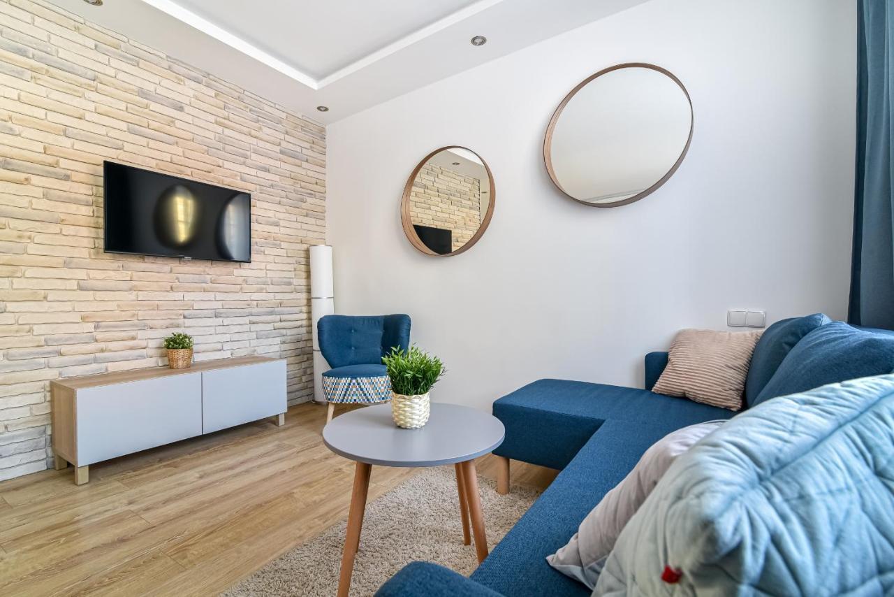 Old Town Ltc - Apartments Starowka Szeroka 格但斯克 外观 照片
