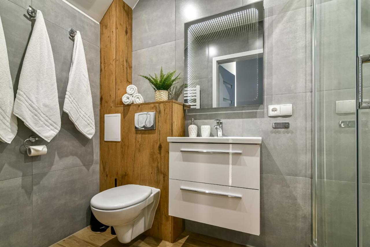 Old Town Ltc - Apartments Starowka Szeroka 格但斯克 外观 照片